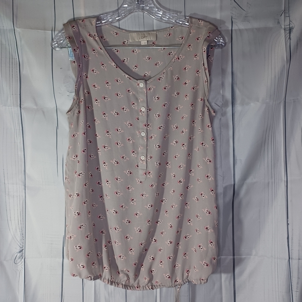 Loft floral sleeveless cottagecore bohochic workwear lightweight shirt